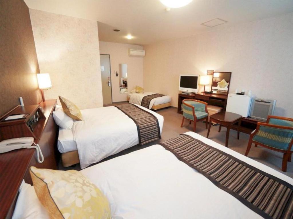Hotel Areaone Міядзакі Екстер'єр фото